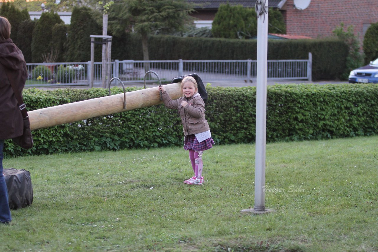 Bild 81 - Maibaum 2012